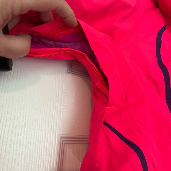 The North Face Pink and Purple Ski Puffer Jacket - Picture 5 of 16